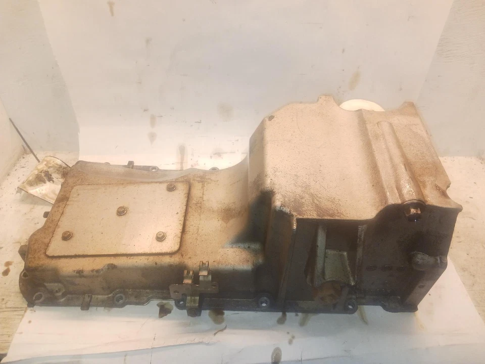 '07 GMC YUKON XL 1500 Oil Pan  OEM     6 Month Warranty!!!! - Image 3 of 4