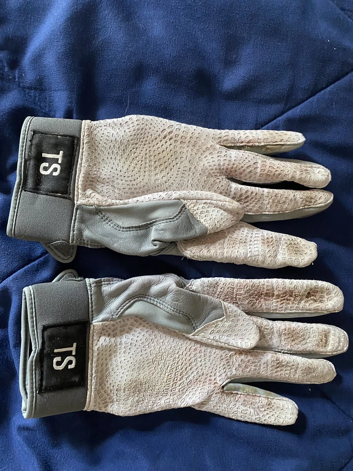 PITTSBURGH PIRATES GAME USED BATTING GLOVES TRAVIS SNIDER BLUE JAYS ORIOLES AUTO - Image 2 of 2