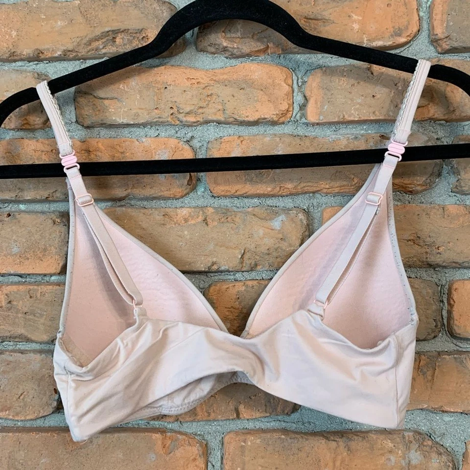 Sujetador inalámbrico ligeramente forrado rosa talla XS de Gilligan & O'Malley para mujer Foto 2 de 3