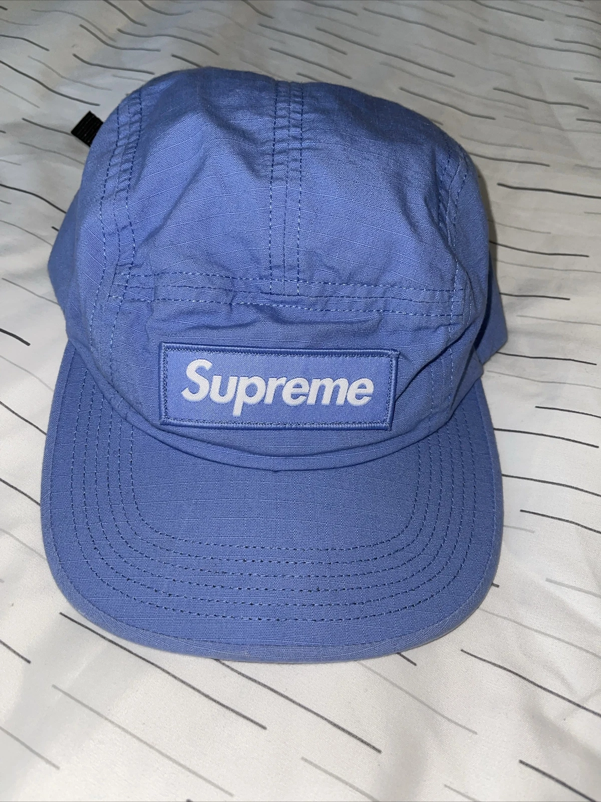 supreme camp capuchon bleu clair 