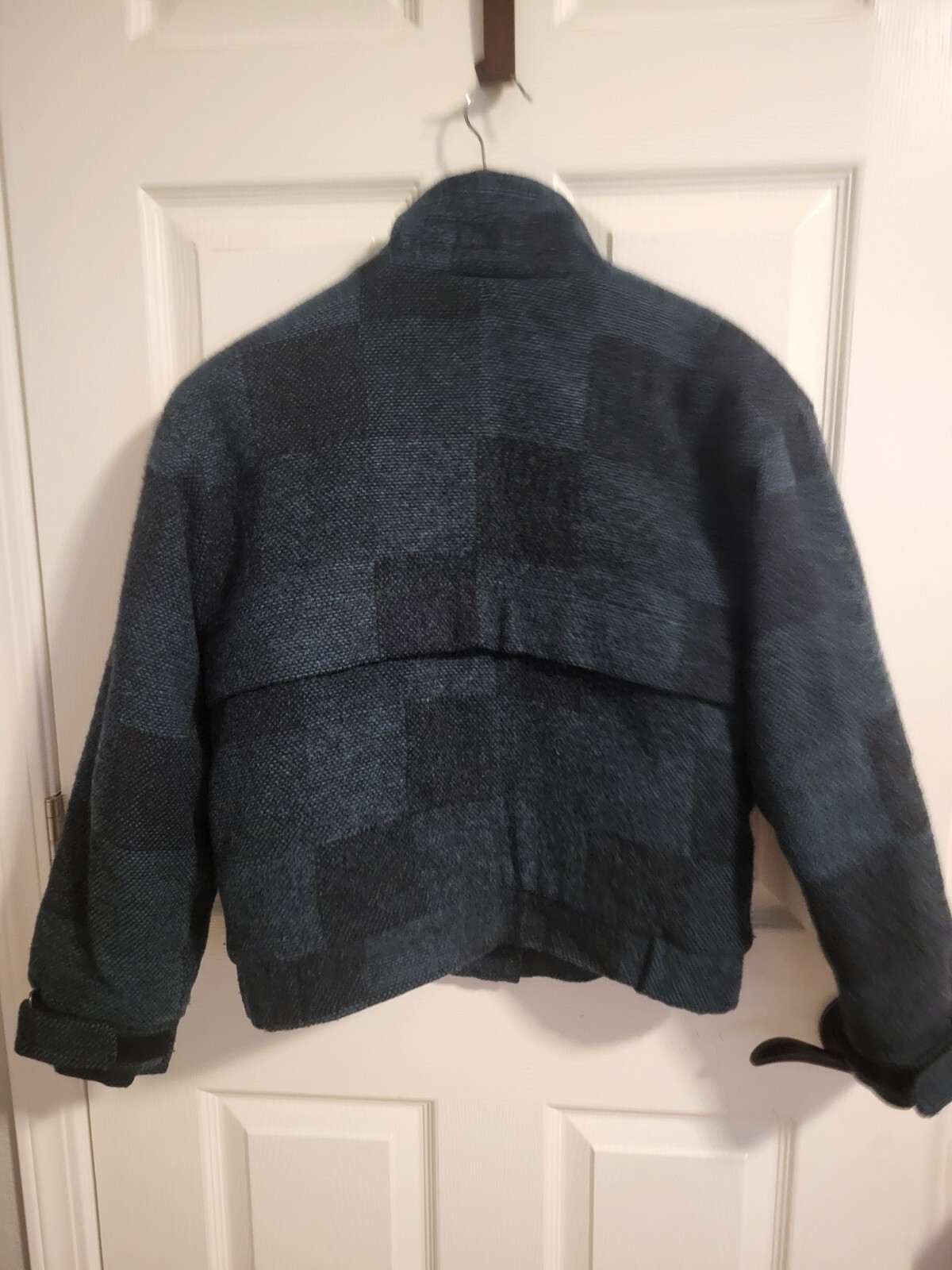 Picture 2 of 5
