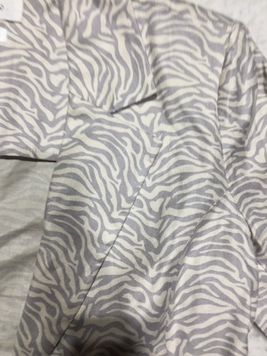 Level 99 Suit Jacket Womens 34" Chest Gray White Zebra Print Long Sleeve Pocket - Picture 2 of 9