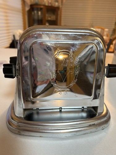 Vintage Bersted Model 71 Side-Loading Electric Toaster -no Cord /Art Deco - Picture 2 of 9