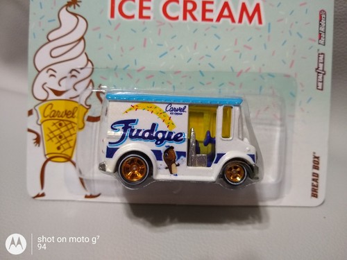 Hot Wheels Premium Carvel Ice Cream Bread Box Real Riders C97 1:64 Fudgie - Imagen 2 de 12