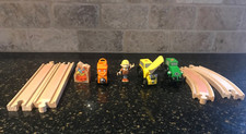 Bob the Builder Brio Wooden Train/Road Set 12-Piece Quarry Scoop, Bob, Rolly Cat