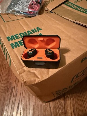 Klein AESEB1 Stereo Bluetooth Jobsite Earbuds Bluetooth 5.0