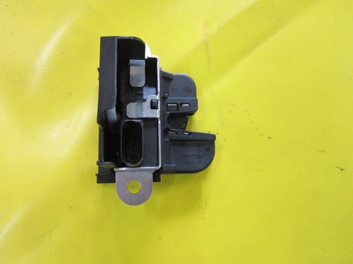 VW Polo 6R,                 Verriegelung Heckklappe, siehe Bild,