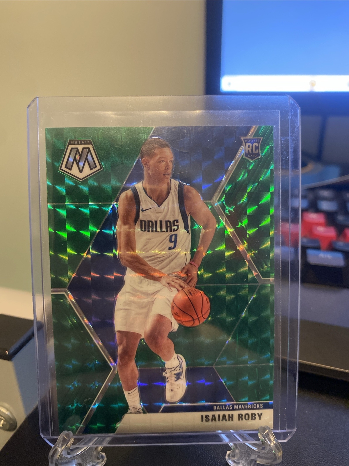 2019-20 Panini Mosaic Rookies Green Prizm Isaiah Roby #232 Rookie RC