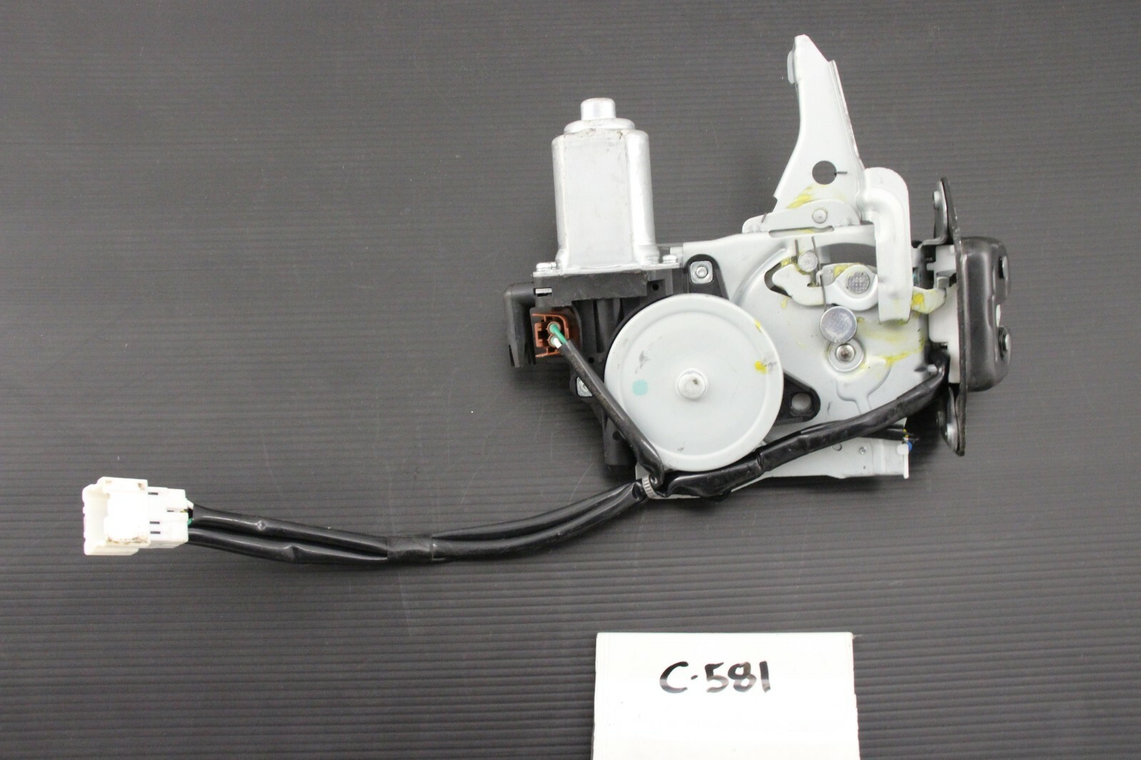 New OEM Power Gate Lock Latch Actuator Infiniti FX35 FX45 20032008