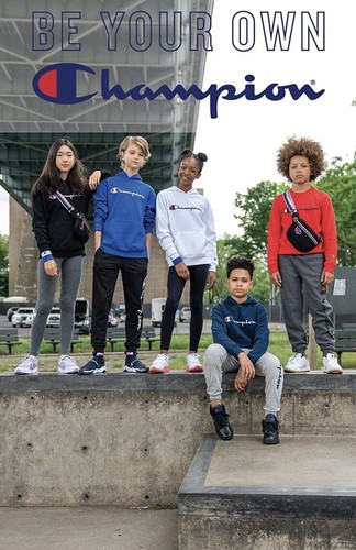 Champion Unisex Heritage Boy and Girls Fleece Pullover Scipt Sweatshirt Sz S - Picture 2 of 3