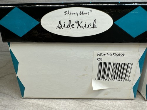 Lot Of 2 Phoney Shoes Side Kick PILLOW TALK K09 & YOU ANIMAL K05 Figurine In Box - Picture 16 of 17
