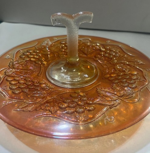 IMPERIAL IRIDESCENT CARNIVAL GLASS SNACK TRAY with TWIG HANDLE - HARVEST GRAPES - Picture 3 of 5