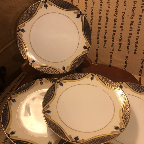 Noritake N453 Salad Plates- Set of 4 - Picture 2 of 10