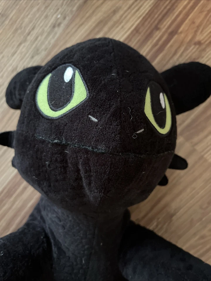 Juguete de peluche Build A Bear Toothless Cómo entrenar a tu dragón Dreamworks Foto 3 de 4