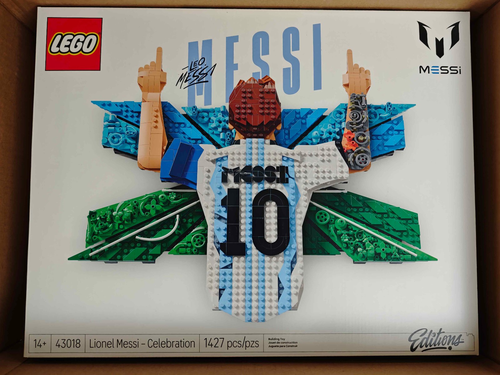 LEGO Editions Lionel Messi Celebration 43018 – 1,427 pcs – New In Box