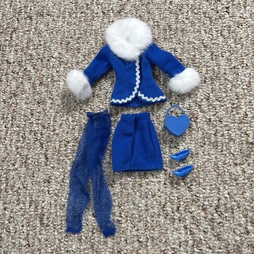 Vintage Barbie Fashion Avenue #14980 Blue White Faux Fur Trim Skirt Coat Set