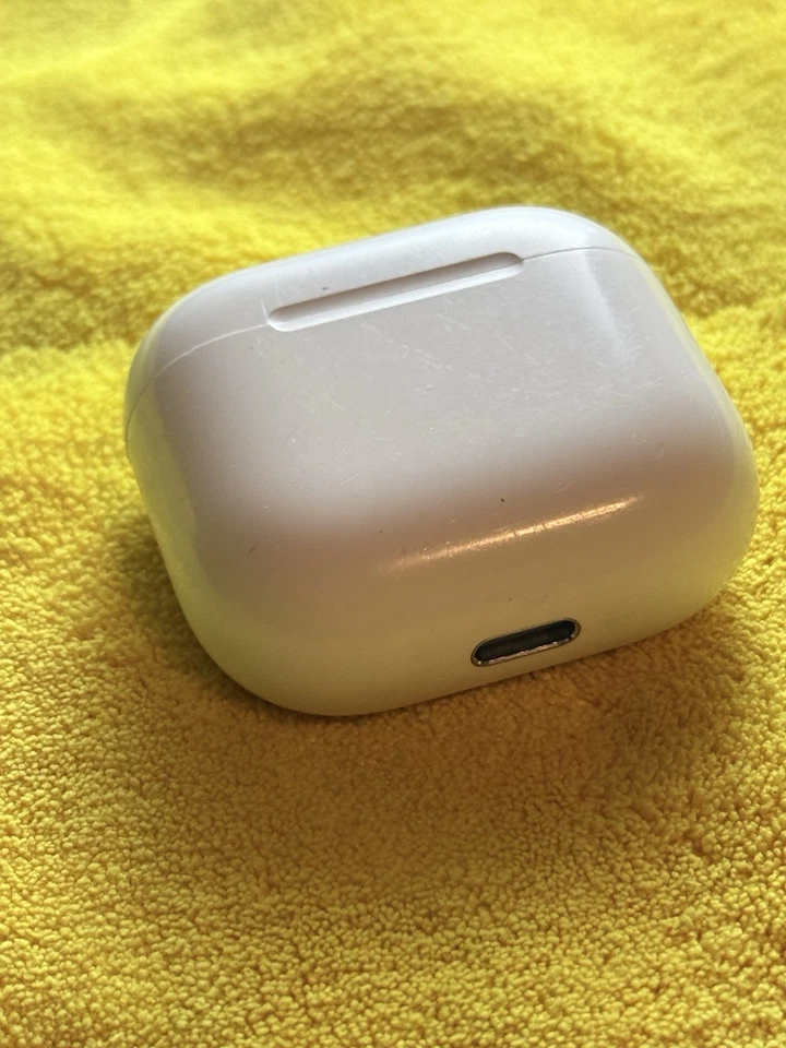 Apple AirPods Pro (2nd generation), photo 3 sur 4
