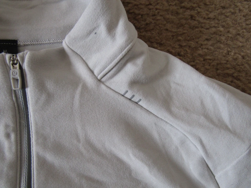 UCF Knights Football Team Issued Lululemon 1/4 Zip On-Field Sweatshirt Sz Medium - Image 3 of 4