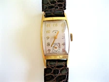 VINTAGE MEN'S LORD ELGIN WRIST WATCH, CAL. 559, 21J 21mm X 41mm Curvex .