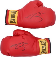 Ryan Reaves Vegas Golden Knights Signed Boxing Glove - NHL Auctions Exclusive