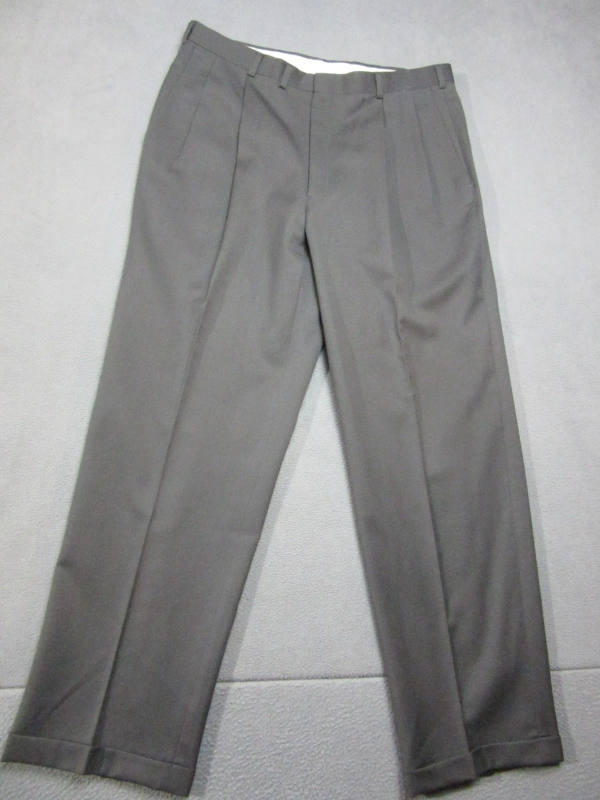 Hart Schaffner Marx Dress Pants Mens 35x31.5 Gray Virgin Wool Pleated Cuffed Hem