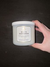 Bath & Body Works Candle White Gardenia Large 3 Wick White Barn 14.5 oz Scented