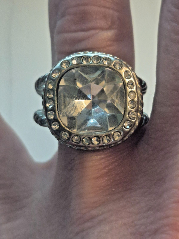 *OVER SIZED CZ AND SILVER COLORED RING SIZE 7*