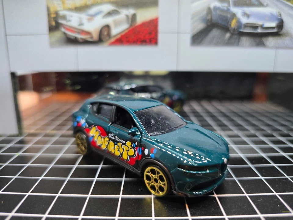 💎 Majorette GRAFFITI Edición ALFA ROMEO TONAL ☆verde oscuro; oro; apertura☆suelto Foto 2 de 4