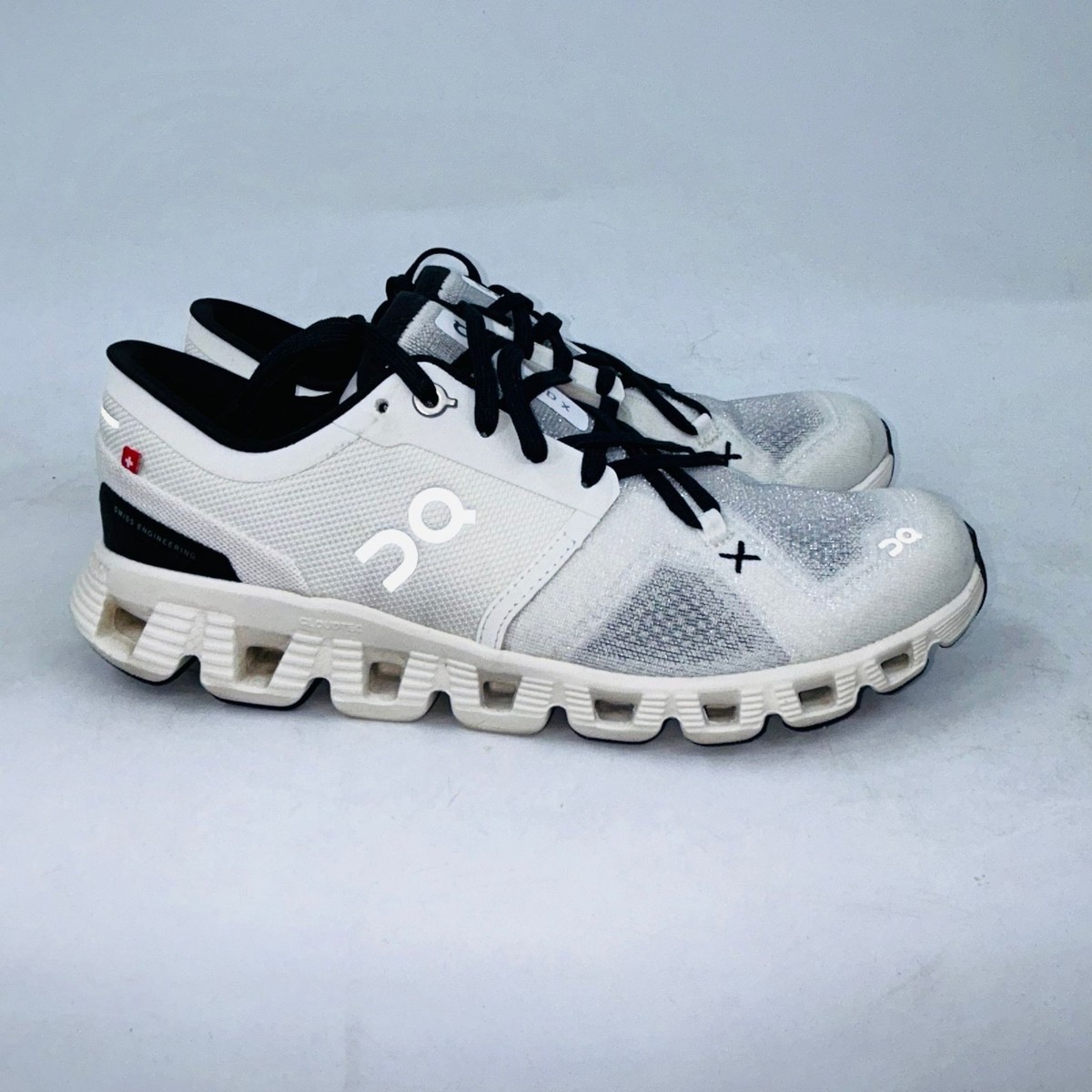 ON RUNNING CLOUD X3 WOMENS WHITE/BLACK COMFORTABLE FIRM  display picture 3