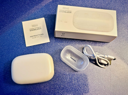TOOTHBRUSH STERILIZER Case Rechargeable Mini UV Portable Disinfecting Holder WHT