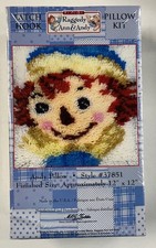 VTG Latch Hook Raggedy Ann  Andy Pillow Kit Style 37851 New in Box and Sealed