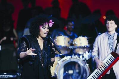 Sylvia St. James Jeff Lorber On 1985 Tv Series American Bandstand Old Photo