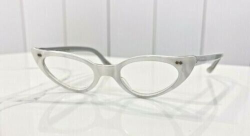 Vintage White Pearl Cateye 44x22 Eyeglass Frame 5.25" Temple France