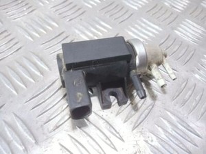 Audi A4 S4 B6 8E 8H 2003 Diesel Turbolader Druckwandler Magnetventil UST93137