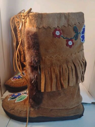 Vtg. Leather W Fringe And Fur Beaded Moccasins High Top - Picture 2 of 22