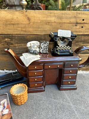 【Poul Cadew】Murder at the Grange Teapot s-l400.jpg