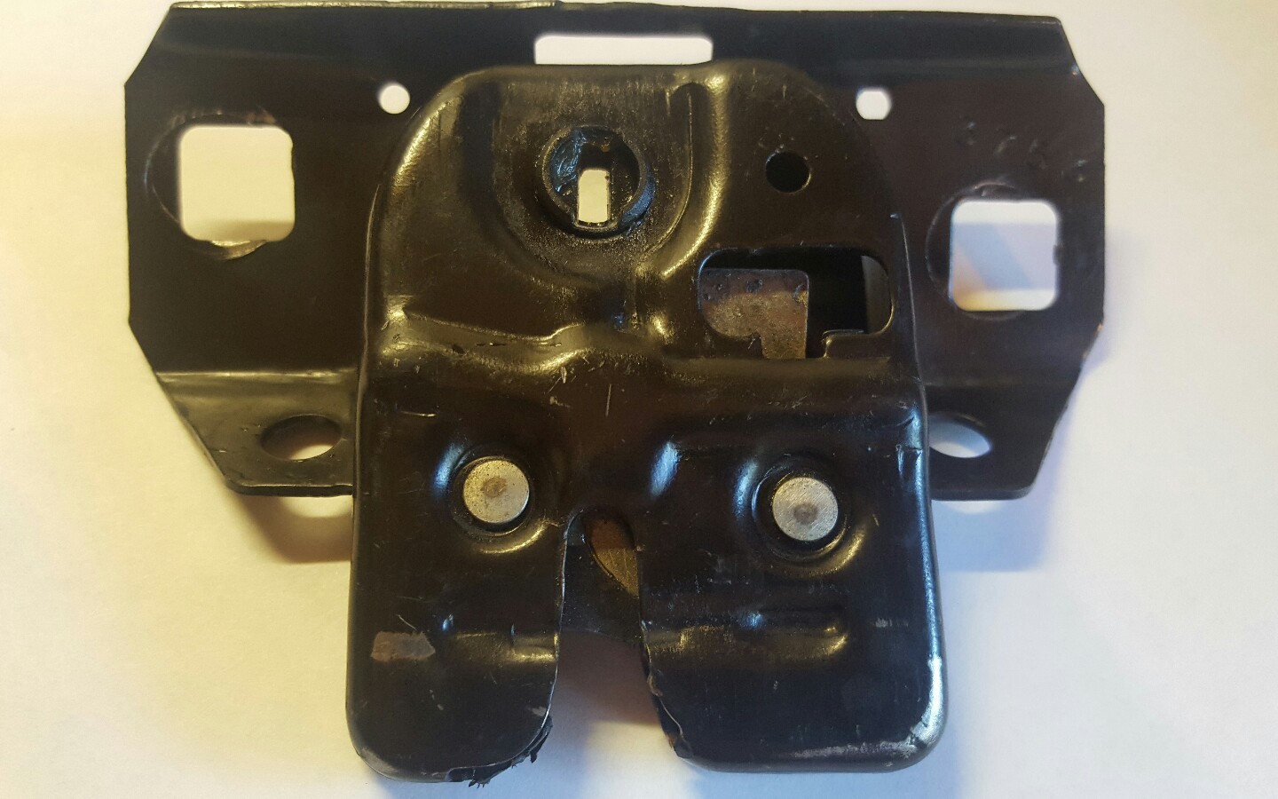 02-06 Toyota Camry Trunk Deck Lid Latch Power Release Lock Actuator