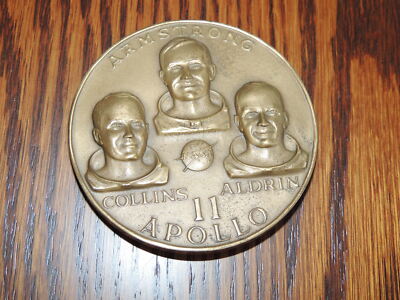 APOLLO 11 記念メダル 銀925/1000 1969年 ITALY Apollo 11 Commemorative Medal | National Air and Space Museum