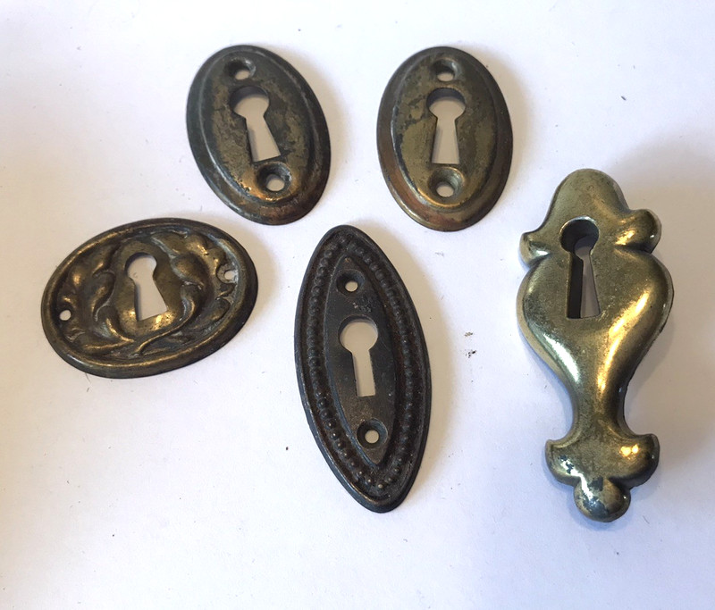 5 Vintage Variet Key Hole Plate Cover Escutcheon Salvaged Furniture Hardware LOT