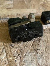 2 Pack Micro Switch BZ-2RW822T Switch Chipped