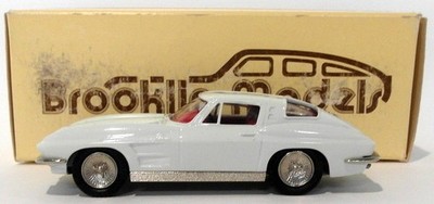 Brooklin Maßstab 1:43 BRK21 003 - 1963 Chevrolet Corvette Stingray Coupe weiß