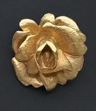 Vintage Flower  rose brooch Scarf Clip / Gold Tone Metal