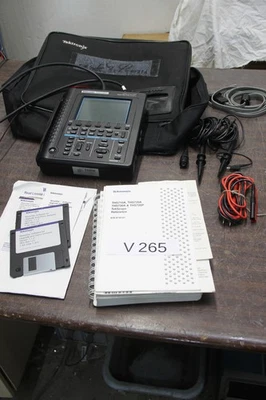 TEKTRONIX THS710A DIGITAL REALTIME OSCILLOSCOPE / DMM 2x60MHz + Accessory # V265 - Photo 1/3