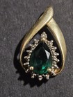 beautiful 10k Pear Shaped Natural Emerald Necklace Pendant — photo 7