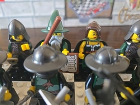 LEGO Kingdoms Chess Set (853373) Missing One Weapon With Extra Weapons Used