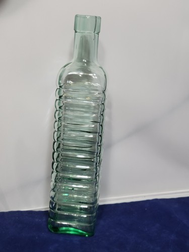 Vintage einzigartige Form 10 1/2" grüne Tönung, quadratische Schnapsflasche, Kanada - Bild 3 von 10