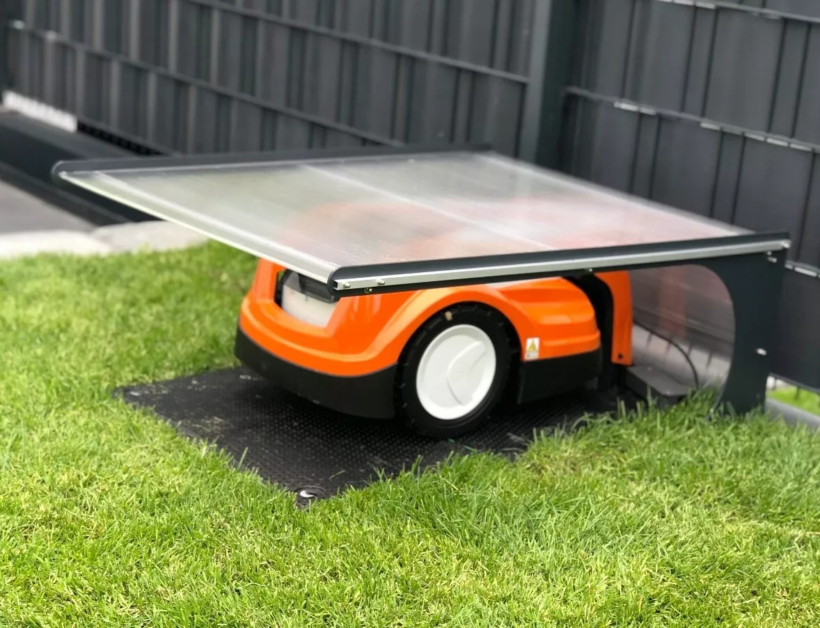 Forventer Blossom flise ROBOT GARAGE MOWER - RobiPort STIHL iMow and others | eBay