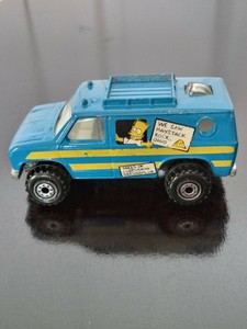 hot wheels simpsons van