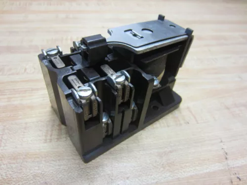 Cutler Hammer 9575H2737A Eaton Relay Module