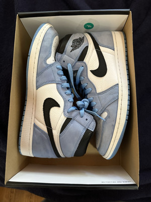 Jordan 1 Retro University Blue